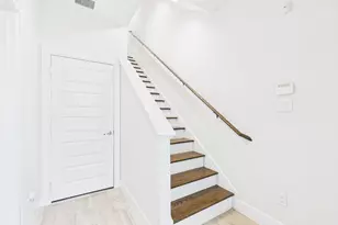 2761 Clinton Dr, Houston, TX 77020 - Photo 27