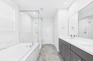 2761 Clinton Dr, Houston, TX 77020 - Photo 19