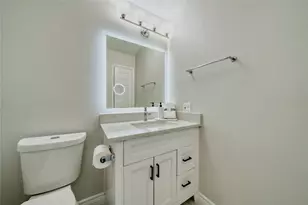 619 Green Belt Dr, Sugar Land, TX 77498 - Photo 15