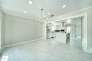 619 Green Belt Dr, Sugar Land, TX 77498 - Photo 11