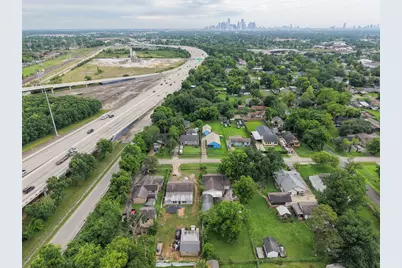 1213 Post Street, Houston, TX 77022 - Photo 9