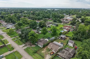 1213 Post St, Houston, TX 77022 - Photo 17