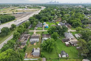 1213 Post St, Houston, TX 77022 - Photo 7