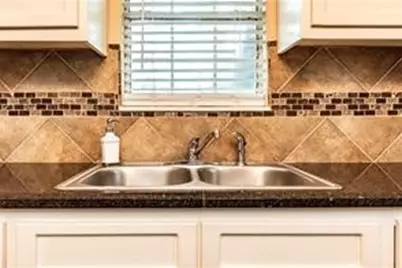 231 Cody Street, Houston, TX 77009 - Photo 13