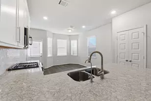 8415 Baywatch Cir, Baytown, TX 77523 - Photo 25