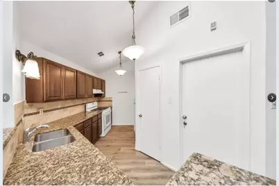 19920 Wescliffe Court, Cypress, TX 77433 - Photo 5