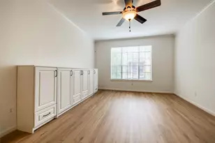 2255 Braeswood Park Dr, Houston, TX 77030 - Photo 3