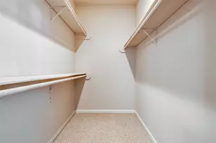 2255 Braeswood Park Dr, Houston, TX 77030 - Photo 15