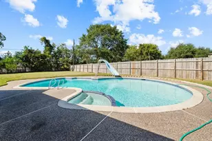 1819 Gaucho Circle, La Porte, TX 77571 - Photo 5