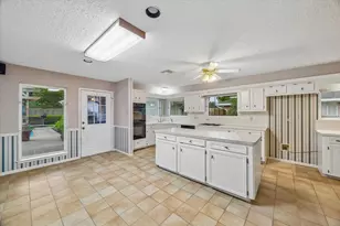 5515 Sylmar Rd, Houston, TX 77081 - Photo 9
