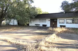 1103 US Hwy 59 N, Edna, TX 77957 - Photo 15