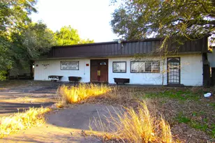 1103 US Hwy 59 N, Edna, TX 77957 - Photo 13