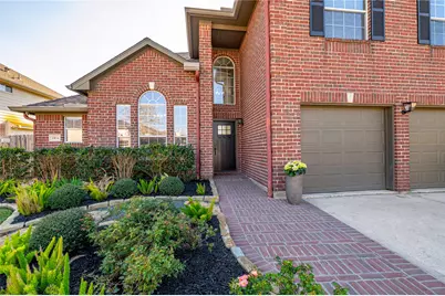 1104 Lake Shore Drive, Pearland, TX 77581 - Photo 5