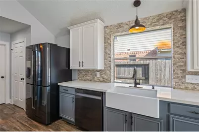 1104 Lake Shore Drive, Pearland, TX 77581 - Photo 19