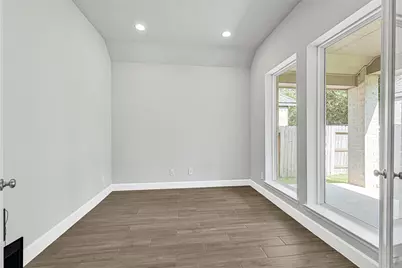 949 Cortez Creek Drive, Conroe, TX 77304 - Photo 17