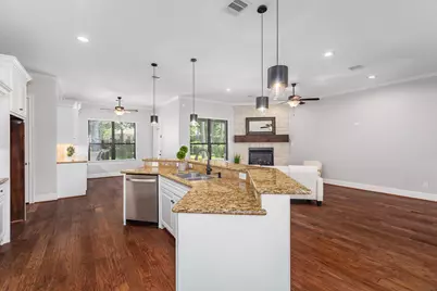 5507 Bright Timber Landing Drive, The Woodlands, TX 77386 - Photo 17