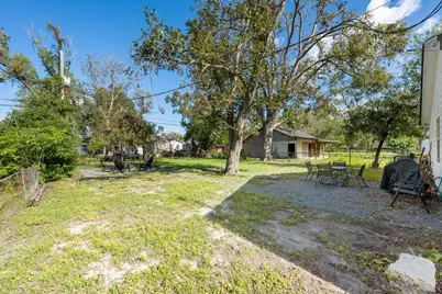 729 Kyle Street, Angleton, TX 77515 - Photo 33