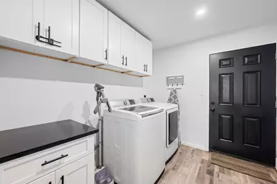 729 Kyle Street, Angleton, TX 77515 - Photo 17