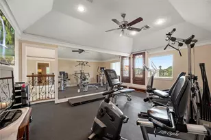 1810 Watercastle Ct, Houston, TX 77077 - Photo 25