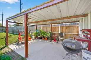 22218 Madison St, Bedias, TX 77831 - Photo 29