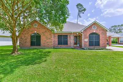 8022 17th Green Drive, Humble, TX 77346 - Photo 1