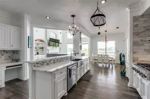 8 Cypress Point Ct, Manvel, TX 77578 - Photo 5