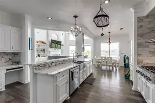 8 Cypress Point Ct, Manvel, TX 77578 - Photo 5