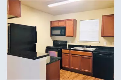 2508 S Houston Avenue #D, Humble, TX 77396 - Photo 11