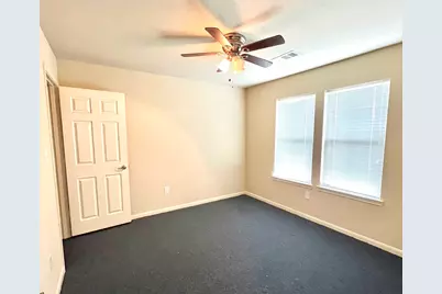 2508 S Houston Avenue #D, Humble, TX 77396 - Photo 5