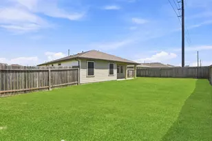 14602 Sweetwater Dr, Baytown, TX 77523 - Photo 37
