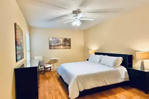 2400 McCue Rd, Houston, TX 77056 - Photo 9