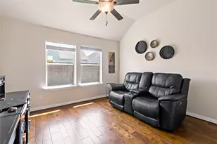 1415 Nacogdoches Valley Dr, League City, TX 77573 - Photo 11