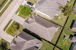 1415 Nacogdoches Valley Dr, League City, TX 77573 - Photo 19