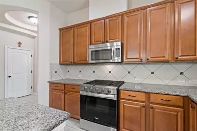 1415 Nacogdoches Valley Drive, League City, TX 77573 - Photo 7