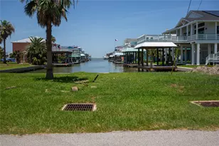 4111 1st St, Galveston, TX 77554 - Photo 31