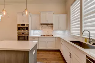 2724 Dolce Oaks Dr, Houston, TX 77007 - Photo 9