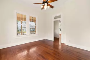 924 Allston St, Houston, TX 77008 - Photo 9