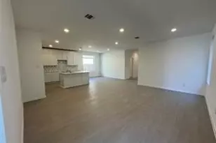 29663 Knollwood Bay Rd, Waller, TX 77484 - Photo 7