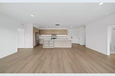 1941 Sawdust Road #4307, The Woodlands, TX 77380 - Photo 5