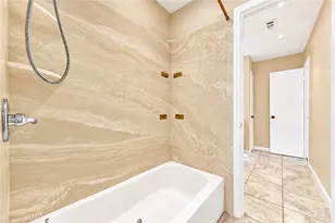 9265 Westwood Village Dr, Houston, TX 77036 - Photo 35