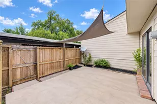9265 Westwood Village Dr, Houston, TX 77036 - Photo 7