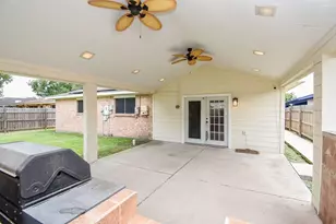 12810 Mill Valley Rd, Houston, TX 77048 - Photo 41