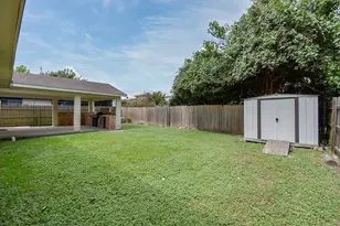 12810 Mill Valley Rd, Houston, TX 77048 - Photo 45