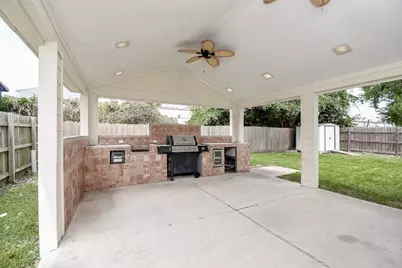 12810 Mill Valley Road, Houston, TX 77048 - Photo 11