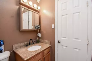 12810 Mill Valley Rd, Houston, TX 77048 - Photo 35