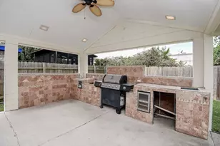 12810 Mill Valley Rd, Houston, TX 77048 - Photo 41
