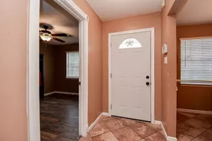 12810 Mill Valley Rd, Houston, TX 77048 - Photo 13