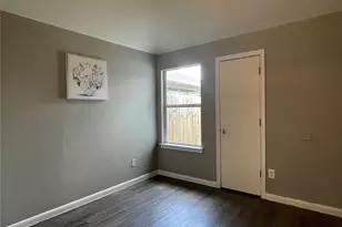 811 Forest Hillside Ln, Houston, TX 77067 - Photo 23