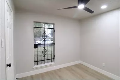 3210 Wuthering Heights Drive, Houston, TX 77045 - Photo 7