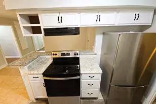 4203 Wuthering Heights Dr, Houston, TX 77045 - Photo 3